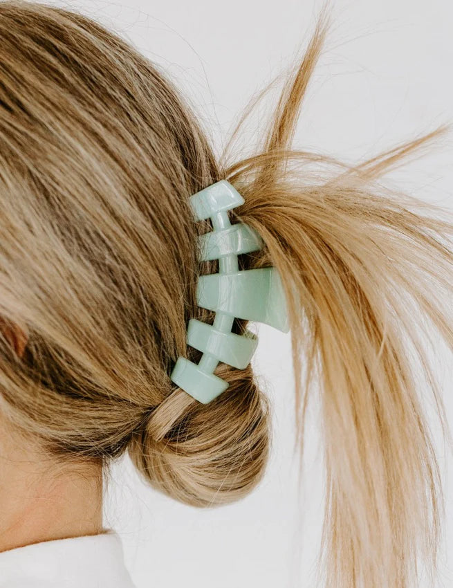 Classic Coconut White Hair Clip