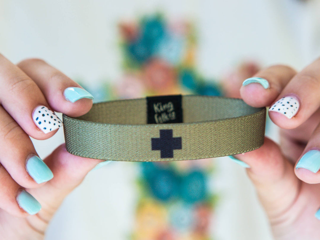 Men's Olive with Black Cross Stretchy Bracelet